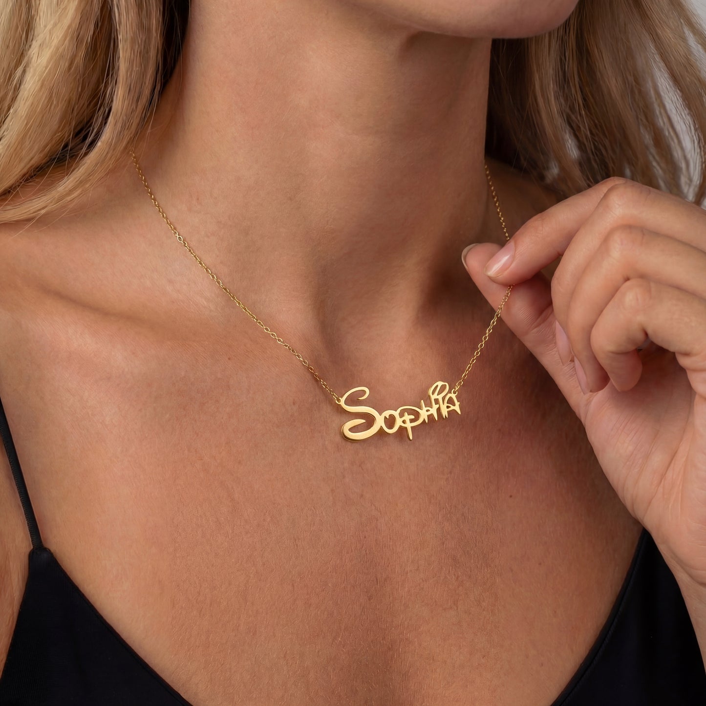 Halsband med personligt namn - Sidney Style