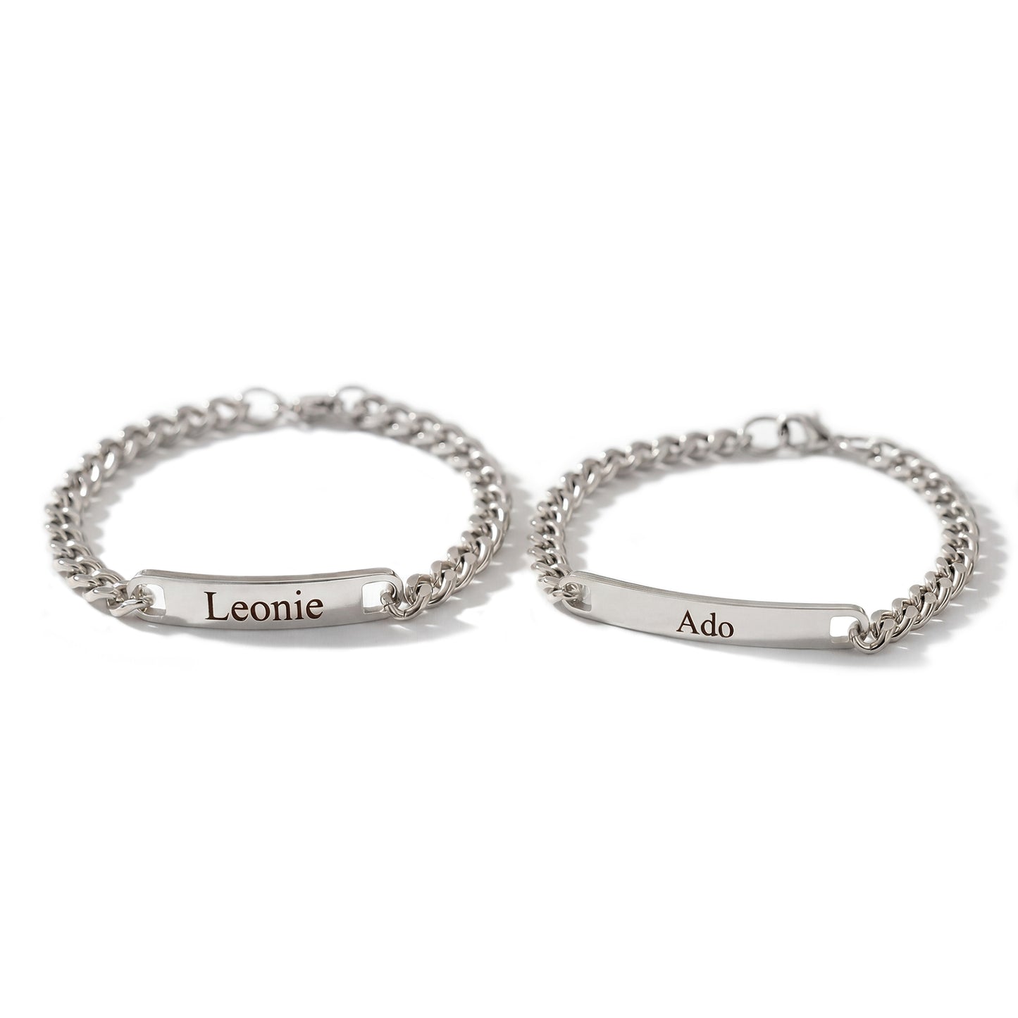 Partnerarmband med gravyr
